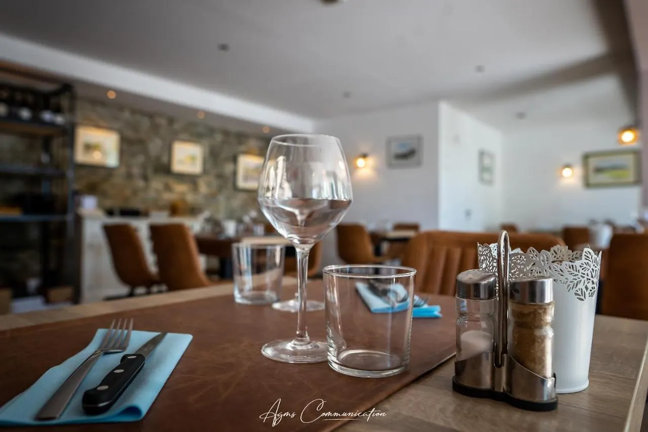 Logis Du Champ De Mars Hotel Puy-Saint-Martin 0*,