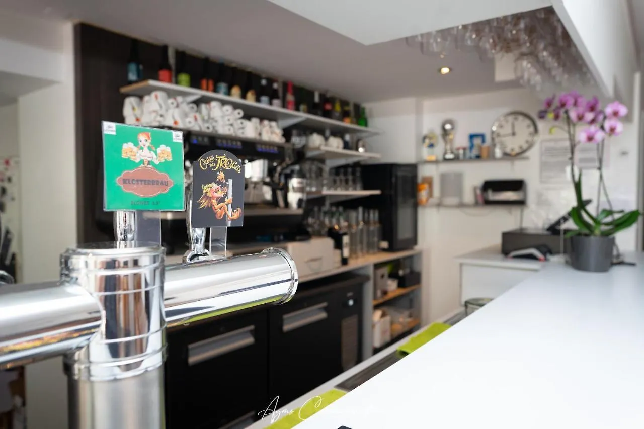 Logis Du Champ De Mars Hotel Puy-Saint-Martin