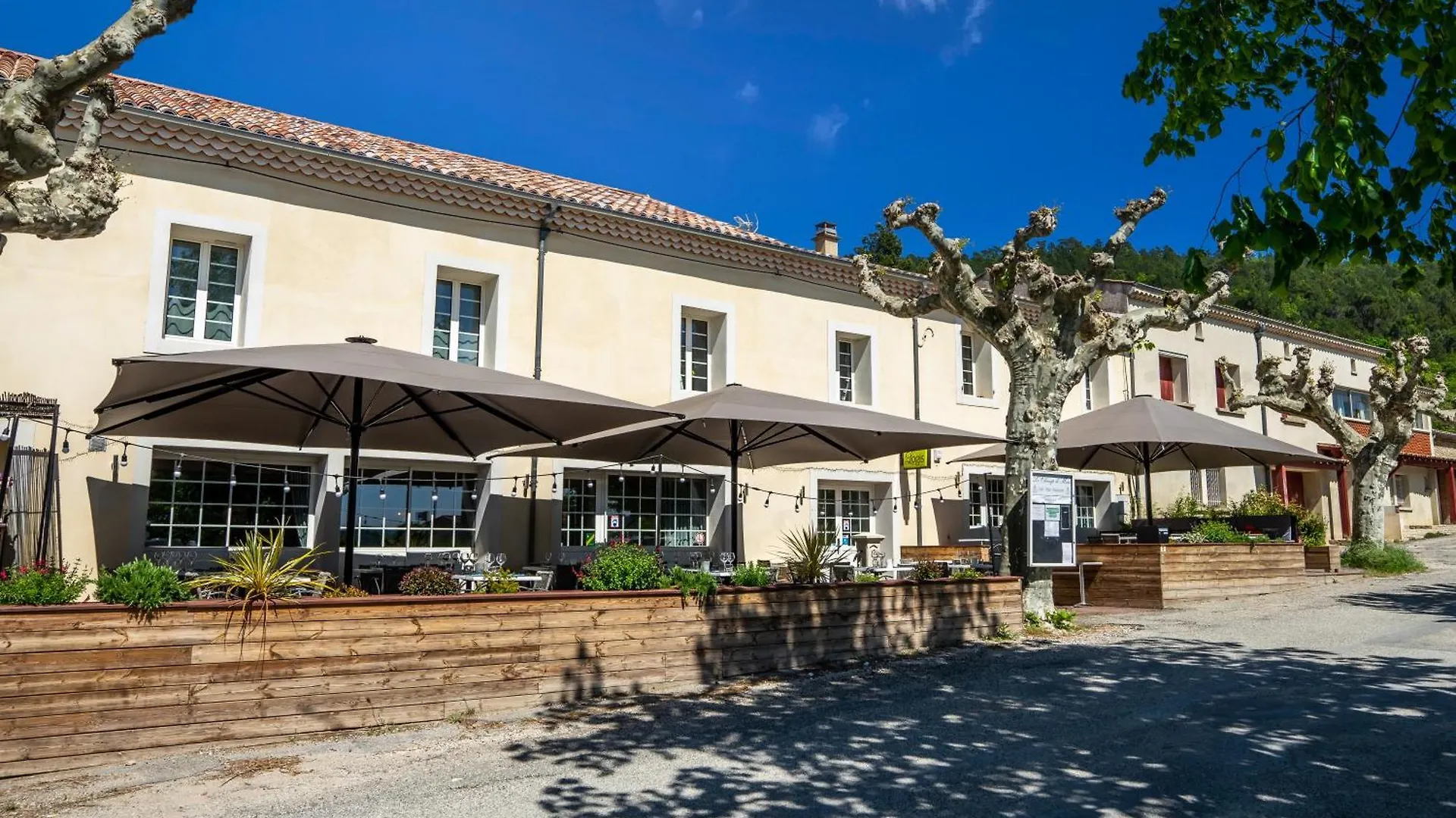 Logis Du Champ De Mars Hotel Puy-Saint-Martin France